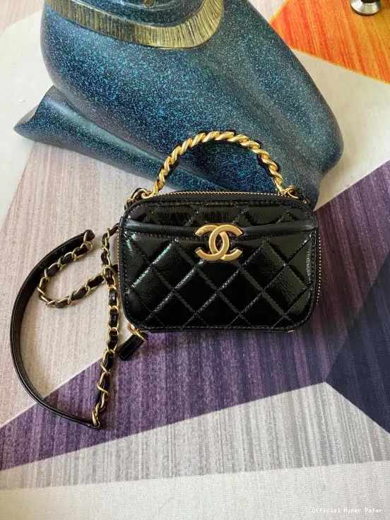 HyperPeter VANITY CHANEL CASE SMALL 0527